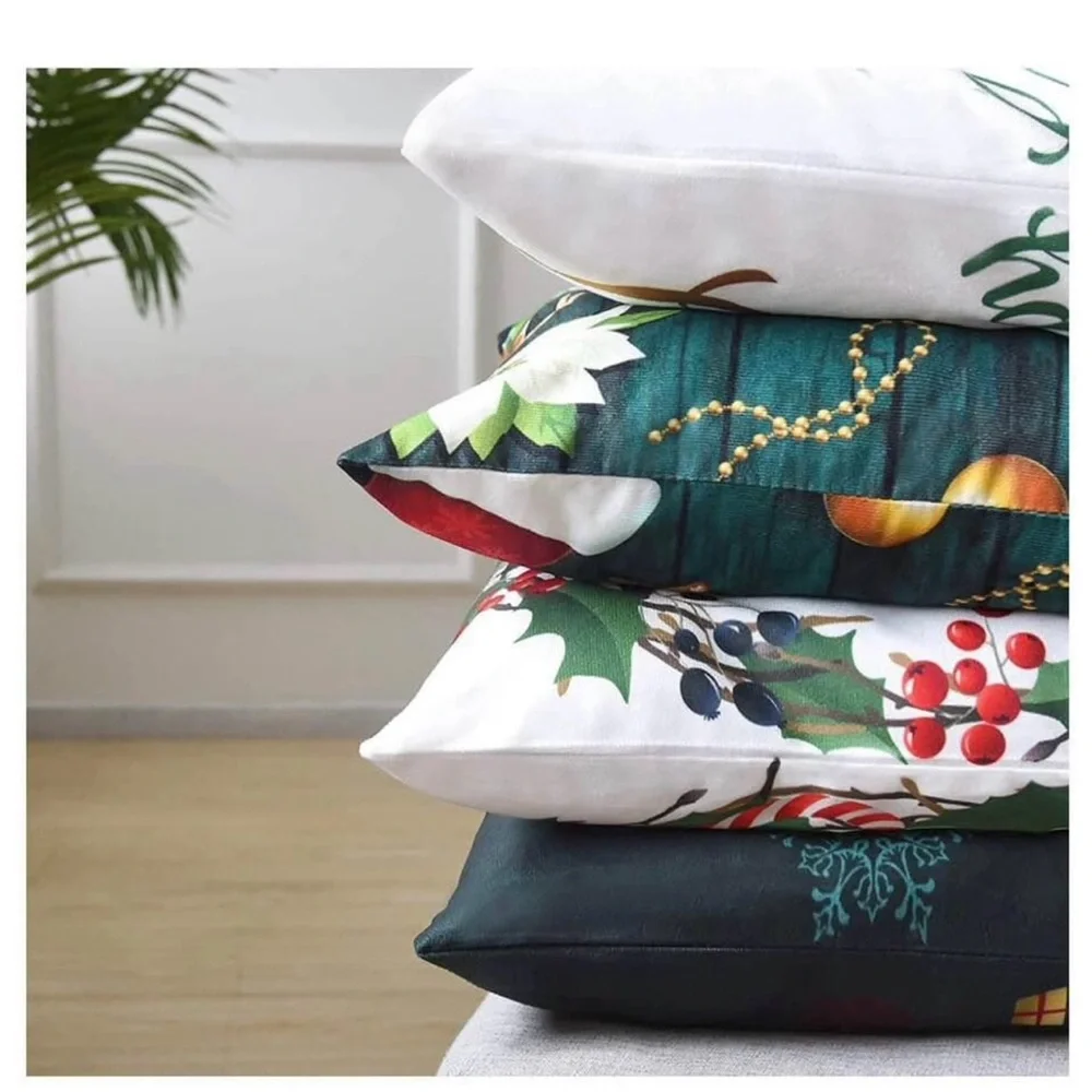 NEW (NIP) Christmas Decorative Pillow Covers Set, 4 piece Set
